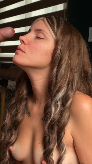 Cum lovers Amateur Brunette Cumshot Curly Hair