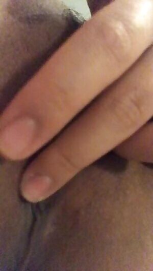 i’m a naughty little brat🙈😈