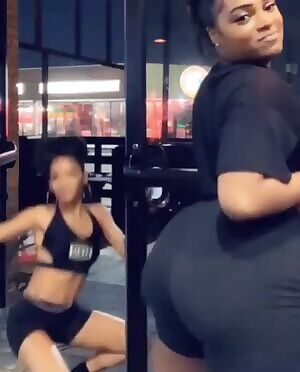 Knees giving out on that thang