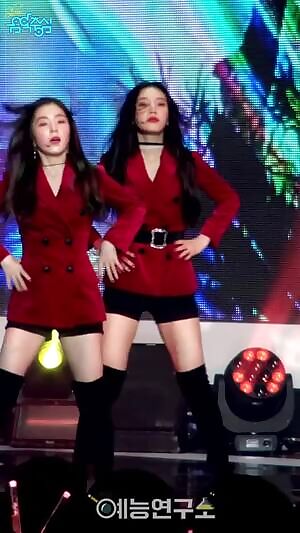 RED VELVET Joy Peek-A-Boo