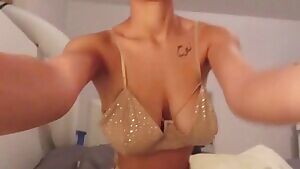 Gif 1 lingerie
