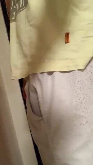 How’s my pants down ☺️🙂