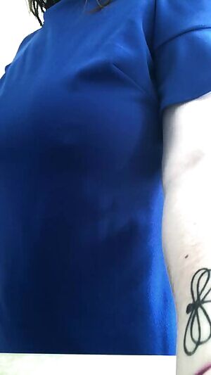 Going to a big family event today.. think they’ll notice i’m not wearing panties?