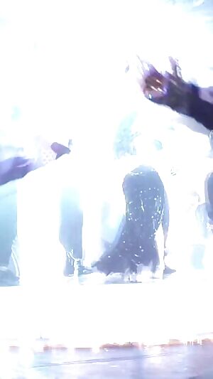 Shriya Saran has the moves