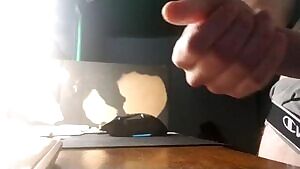 I'm going to read comics & cum all day, any nerds here?