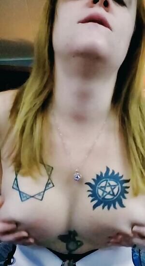 I love playing with big tits, would you?