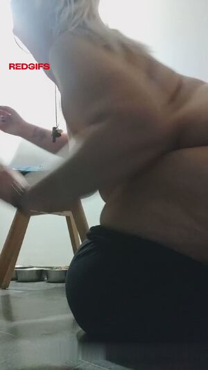 Voluptuous BBW Big Ass Blonde Chubby