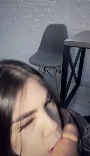 Ass Clap Amateur MILF Masturbating Pussy