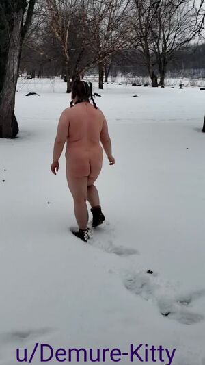 Cold & Snow Flashing Naked Public