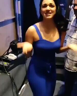 Her expression and curve just maked me leak all my cum for her