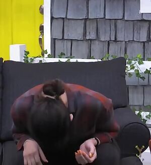 Geo's thighs save lives...🙏