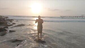 Trying to get a bit creative without falling into the water 🤣 xx 55yo 🇦🇺