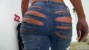 If only more ripped jeans were like this