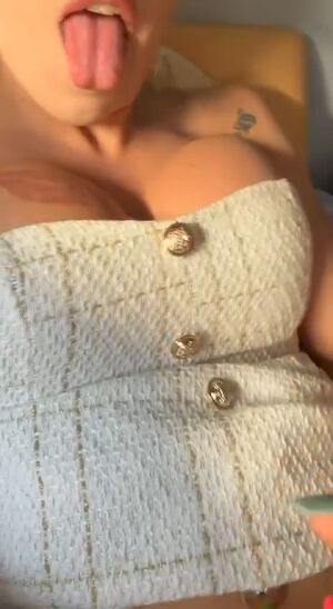 Cum On GirlCock Dickielover Girl Dick