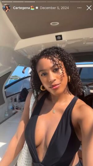 Ashley (BB27) on vacation