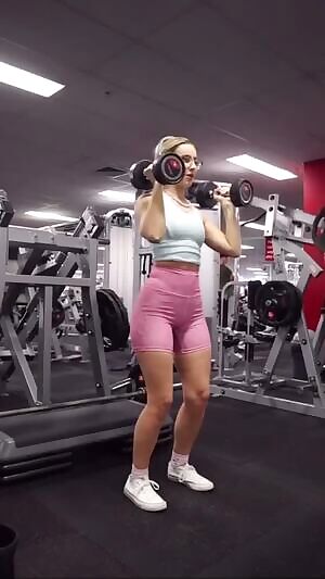 Look at that bubble butt