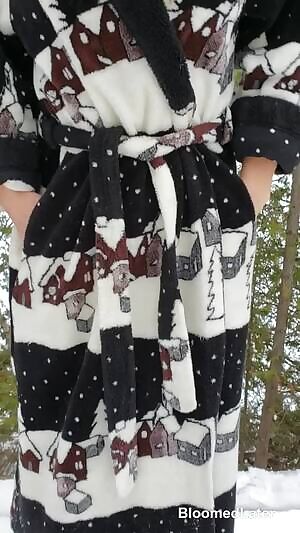 eels nippy out but disrobe still gotta go! 🌹