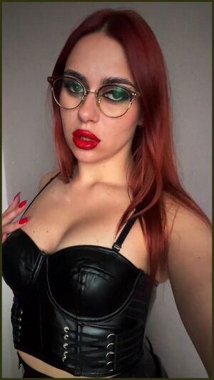 Feet Femdom Mistress