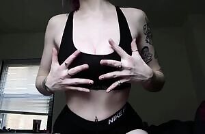 cheers to the weekend, here’s my favorite drop 🖤