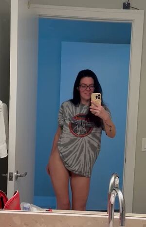 Thirty Plus Cougar Cougars Glasses MILF