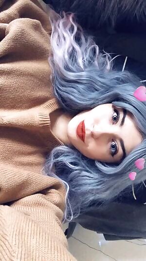 Come play with this college teen! I'm available for vanilla and domme. Custom panties available as well! // 🍑 //