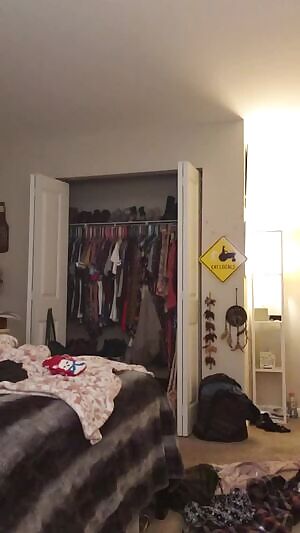 Come over here princess, dont keep daddy waiting 😈🖤