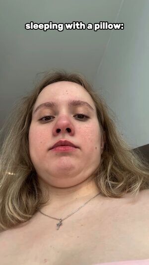 JiggleFuck Big Tits Curvy Cute European