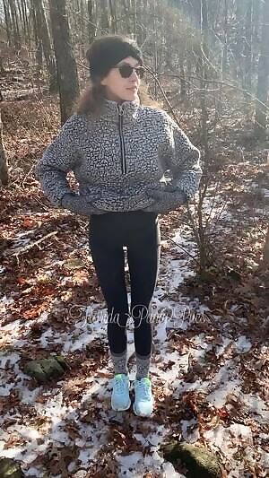 Smile for titties!🤗