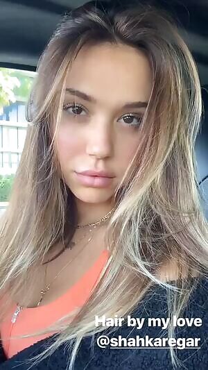 How roughly would you fuck Alexis Ren’s cute face?