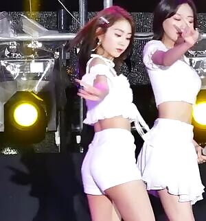 Loveylz - Jisoo 🍑