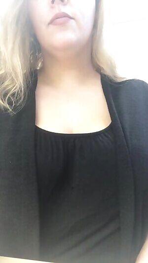 My work month is starting to pick up and I'm in a good mood today! Here's some titties from my desk