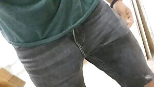 Had to whip it out my hard cock during work 🍆😜