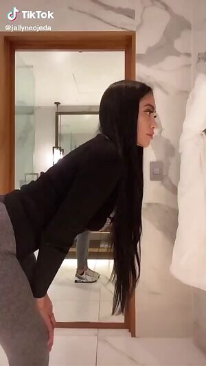 Jailynes jiggle