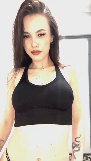 18 Years Old Ass Teasing Teen