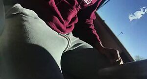 Help me out while I drive? I heard sissies give good road head