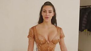 Hot AF even without makeup