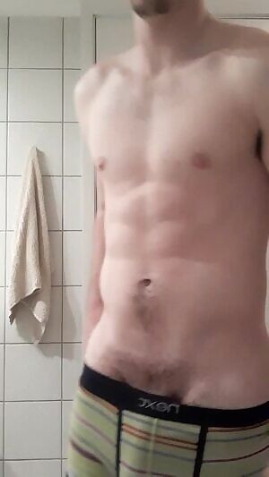 So I know guys arent supposed to post here lol but feeling good tonight! Lemme know if I should post more?