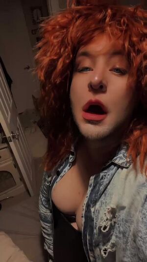 Selfies Amateur Chubby Crossdressing Femboy