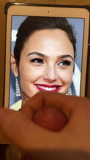 Gal Gadot getting a nice dropping of cum on her face