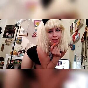 Get your custom orders in: get med/watch me coax out your kinkier side, or watch me cum and get fucked hard. 😈🖤