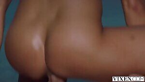 Vixen – Lexi Dona – Beautiful Vista