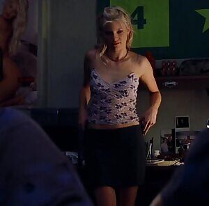 Amy Smart plot reveal from Road Trip