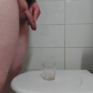 Male Pissing Amateur Pee Peeing Piss