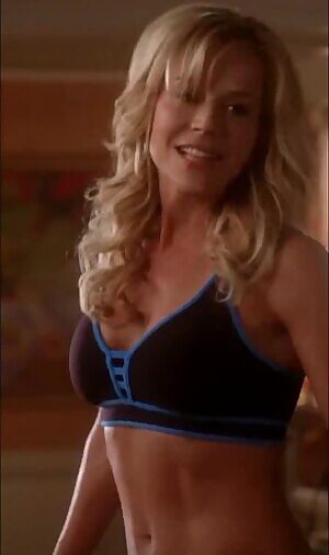 Julie benz works those muscles in desperate housewives