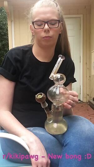 Hooray for R/SexSells! A bong rip to that!
