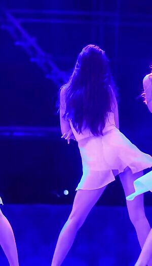 PPL - Oh Ah Hee - Feeling herself