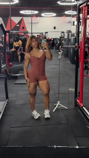 Gym Girls Fit Fitness Legs Muscles