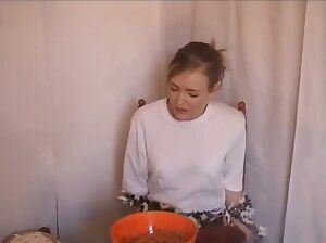 Getting revenge on the waitress by dumping 3 courses of meals on her in 15 seconds