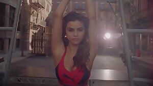 I want to fuck Selena Gomez in her workout gear