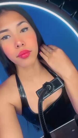 Crush Fetish Facial Hardcore Masturbating Orgasm